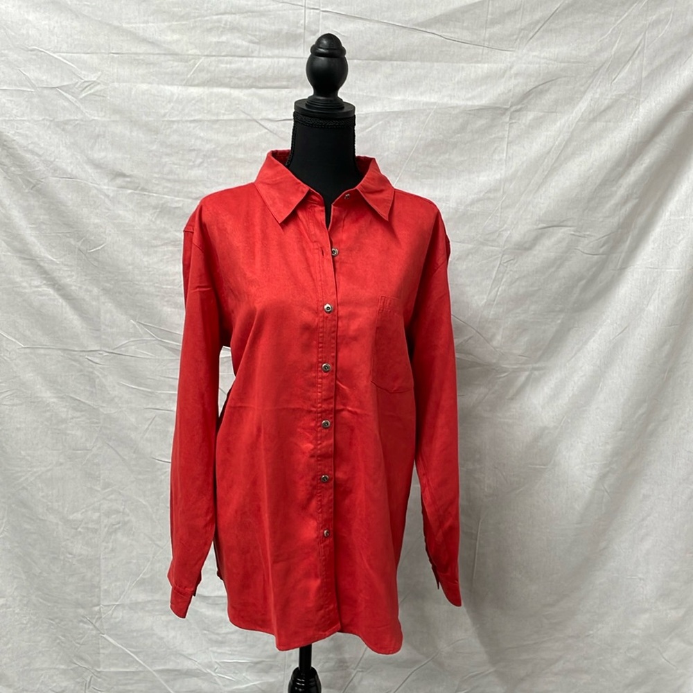 Chico’s size 3 long sleeve tunic in moleskin type fabric.